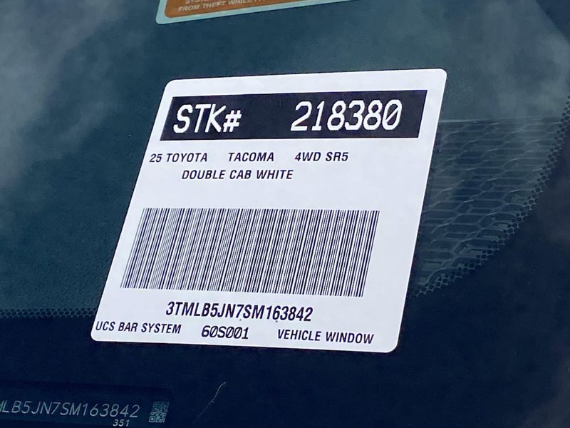 New 2025 Toyota Tacoma SR5Image 21