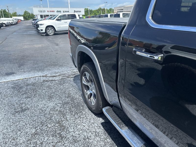 2019 RAM 1500 LaramieImage 6