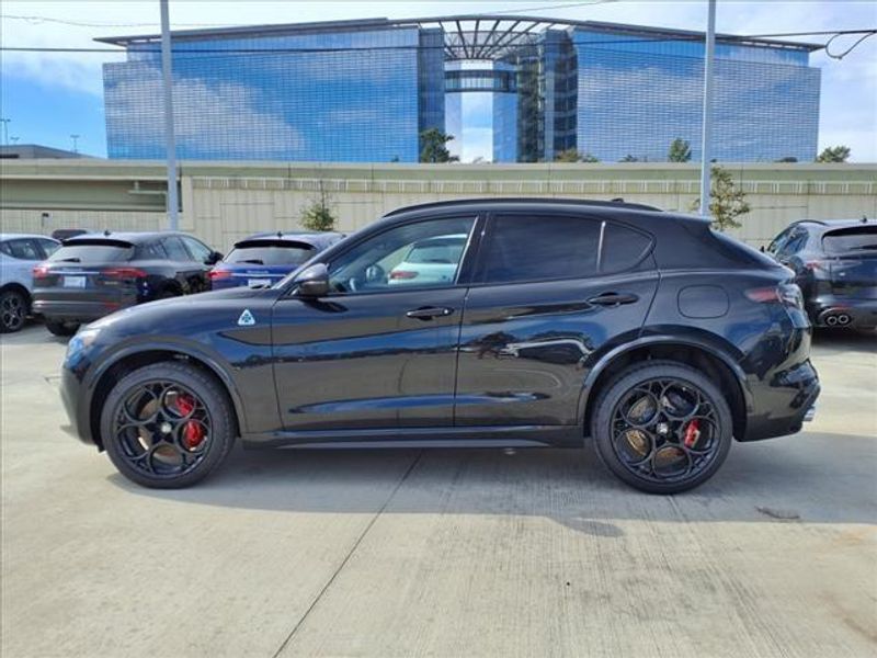 2024 Alfa Romeo Stelvio Quadrifoglio AwdImage 10