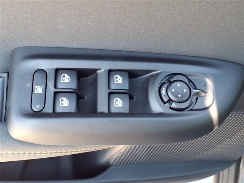 New 2026 Alfa Romeo Tonale Veloce AwdImage 16