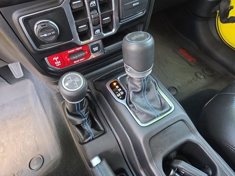 2022 Jeep Wrangler 4xe Unlimited Rubicon photo 26