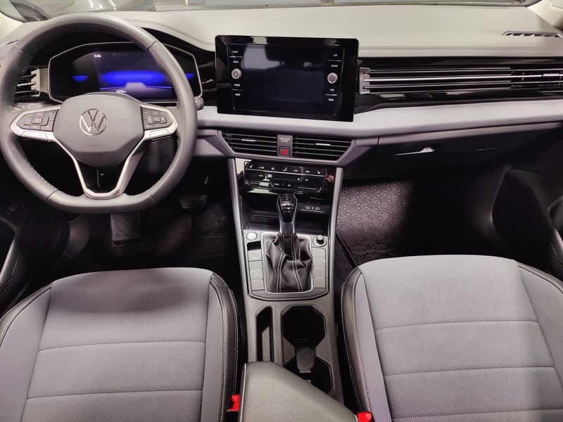 Used 2026 Volkswagen Jetta SE w/SunroofImage 13