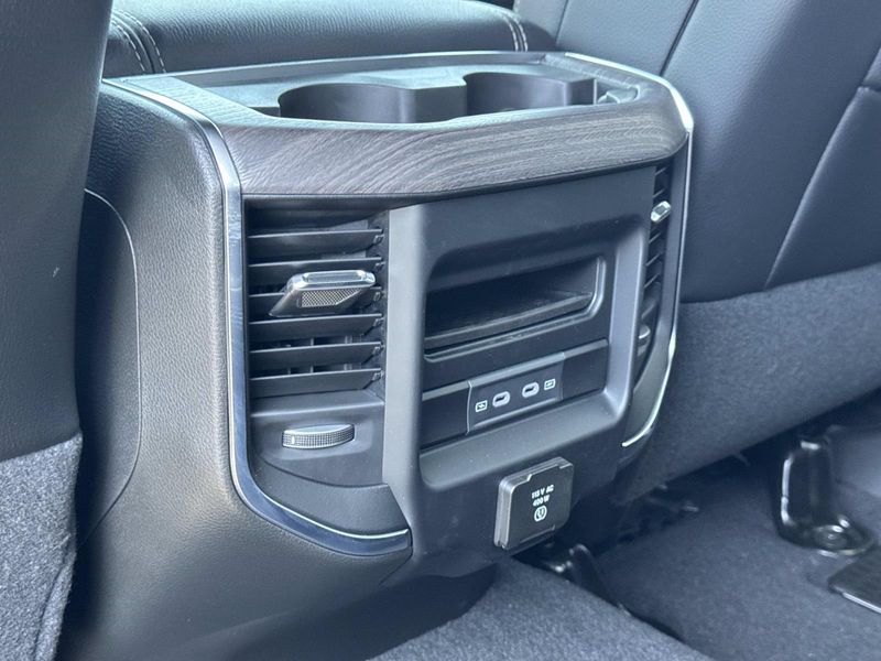 New 2026 RAM 2500 Laramie Crew Cab 4x4 6'4' Box