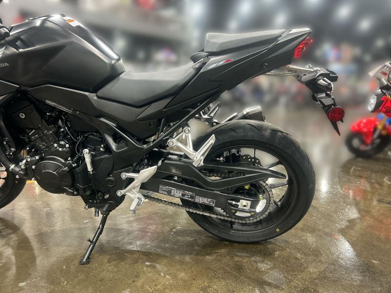2025 Honda CB750 HORNET Image 12