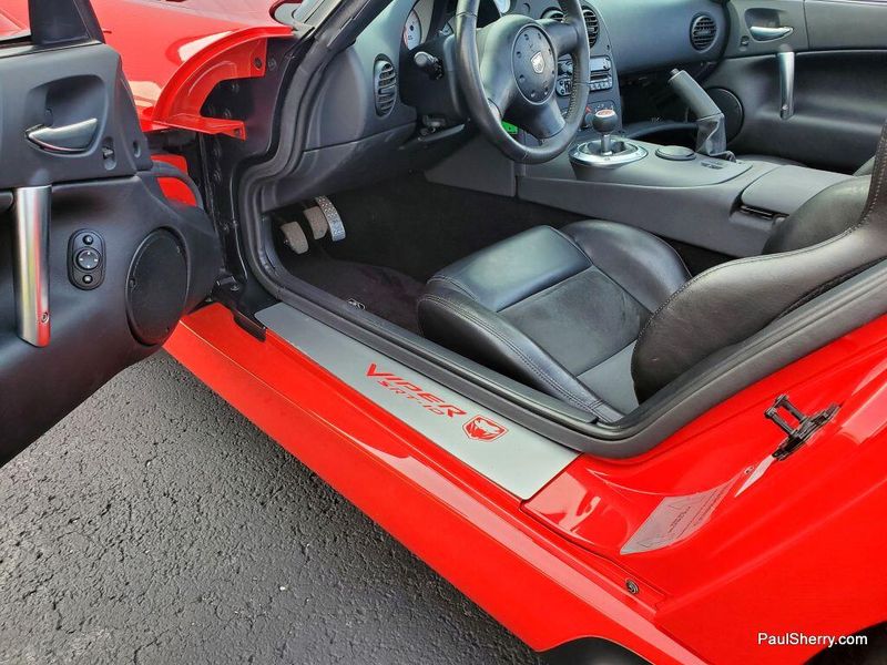 2003 Dodge Viper SRT-10Image 29