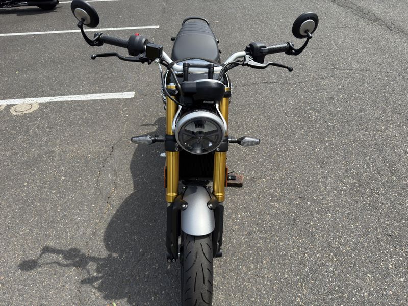 2025 Triumph SPEED 400 - SAPPHIRE BLACK - STORM GREY 