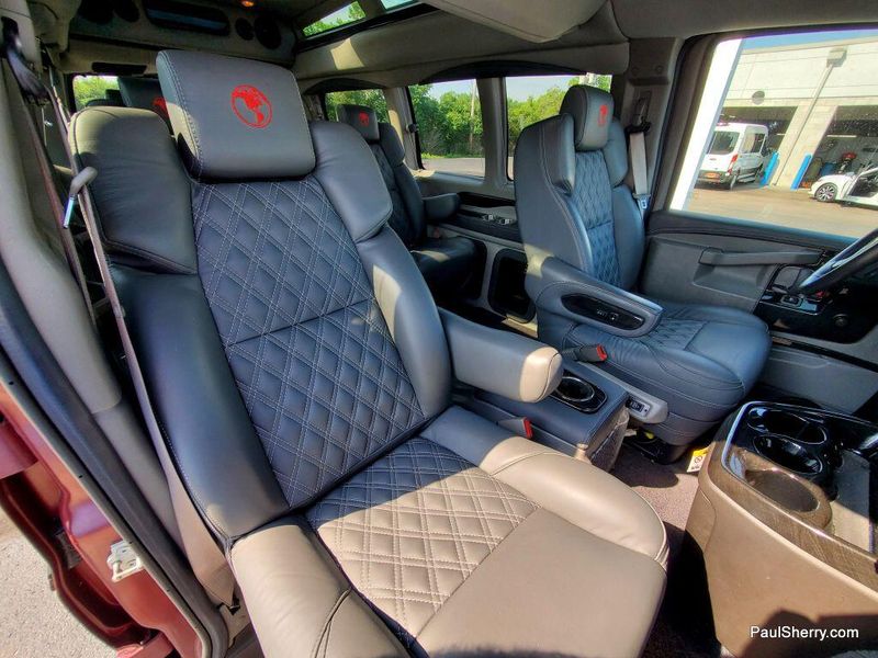 2024 Chevrolet Express Cargo Image 8