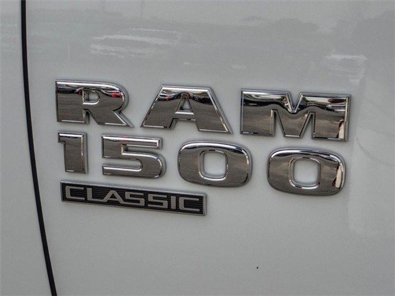 2022 RAM 1500 Classic Tradesman Regular Cab 4x2 8