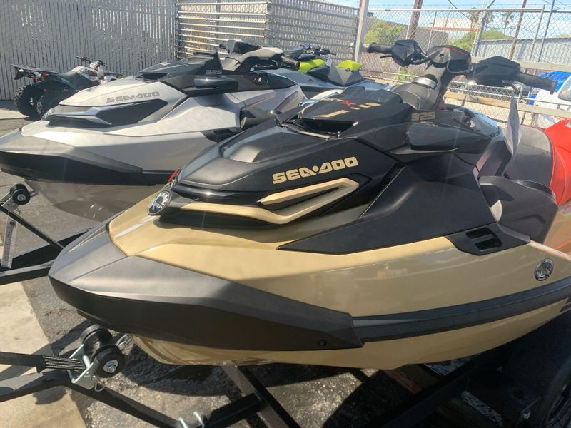 New 2025 Sea-Doo RXT-X 325 (SOUND SYSTEM) Image 10