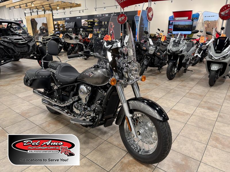 New 2026 Kawasaki VULCAN 900 CLASSIC LT Image 1