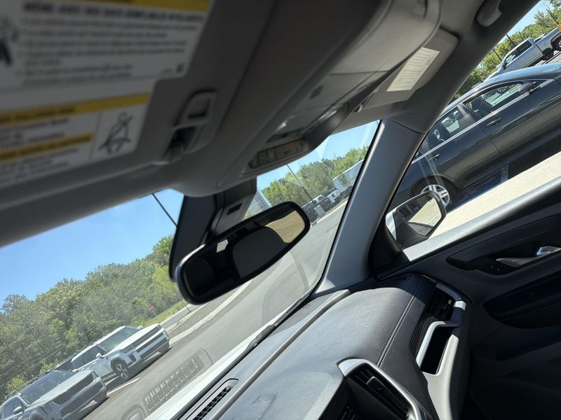 Used 2022 GMC Terrain SLEImage 37