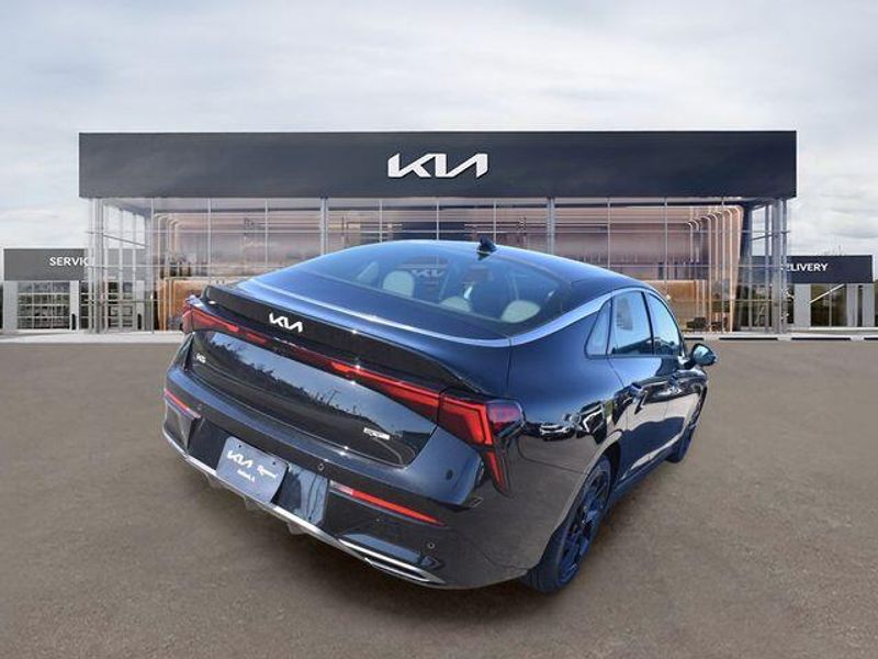 New 2026 Kia K5 GT-LineImage 4