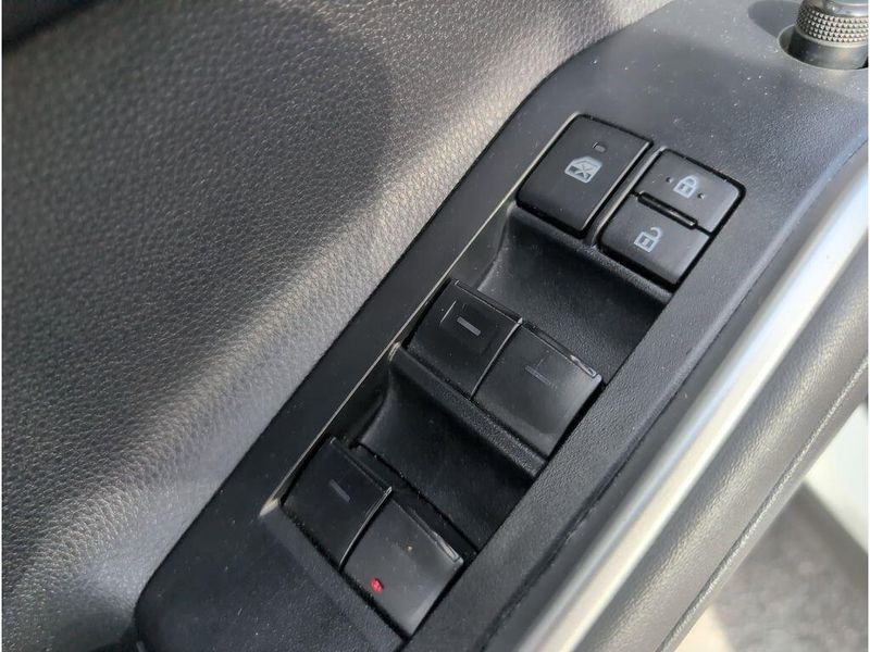 Used 2023 Toyota Highlander XLEImage 12