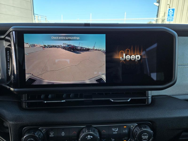 New 2026 Jeep Gladiator Sport S 4x4