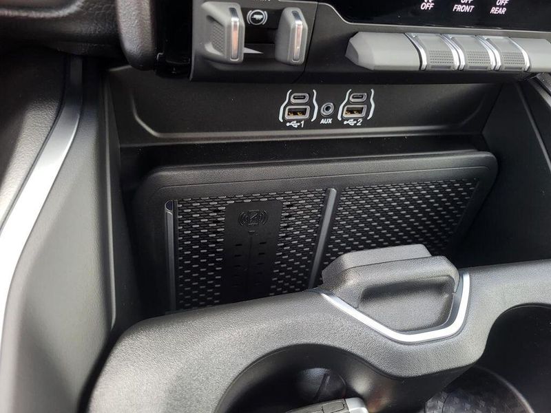2025 RAM 1500 Lone Star Crew Cab 4x4 5