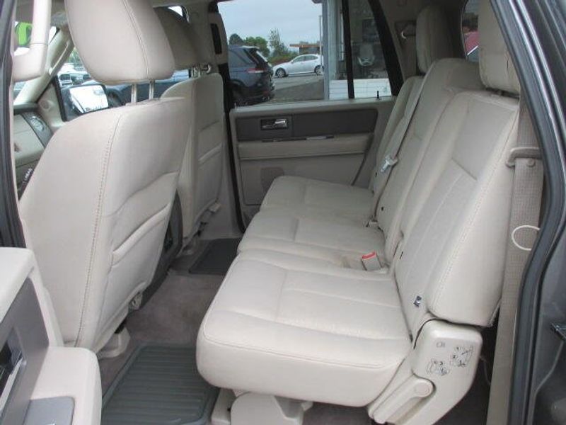 Used 2012 Ford Expedition EL Image 20