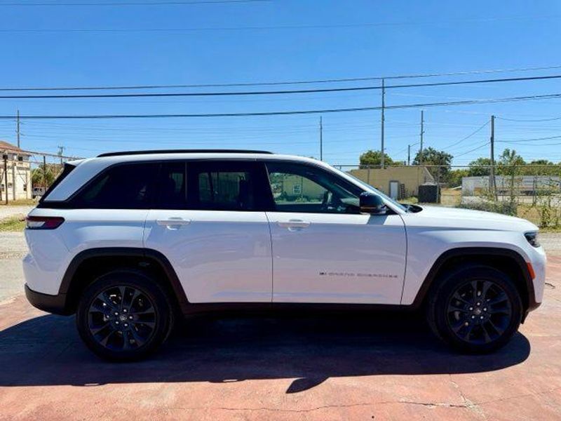 New 2026 Jeep Grand Cherokee 85th Anniversary Edition 4x4Image 4