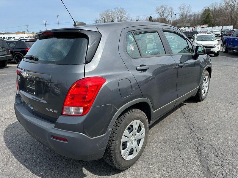 2016 Chevrolet Trax LSImage 12