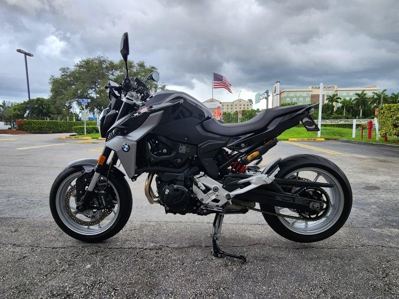 Used 2021 BMW F 900 R Image 5