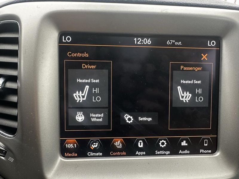 2021 Jeep Compass Anniversary Edition photo 17