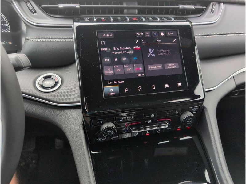 New 2025 Jeep Grand Cherokee Altitude X 4x2Image 13