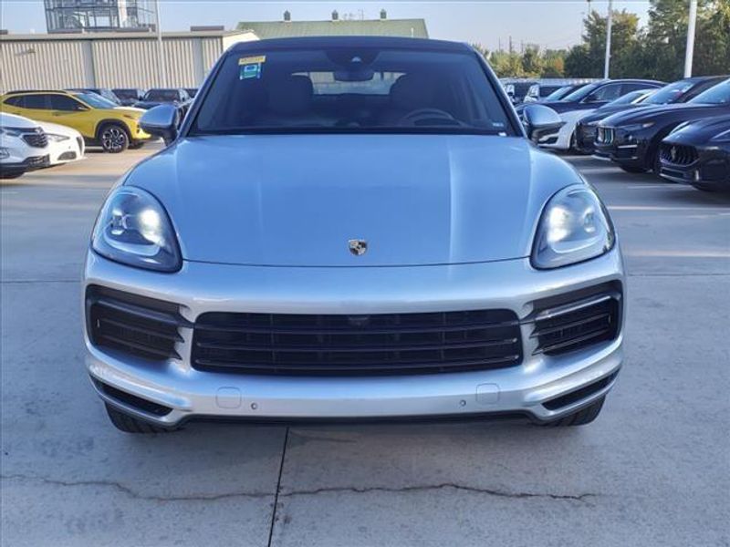 2021 Porsche Cayenne Coupe BaseImage 9