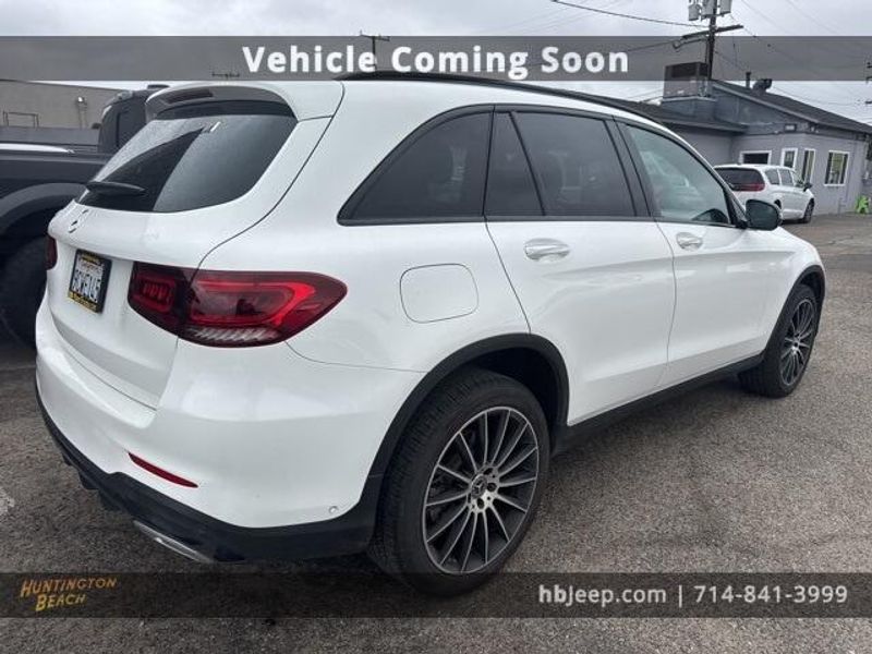 2022 Mercedes-Benz GLC 300Image 5