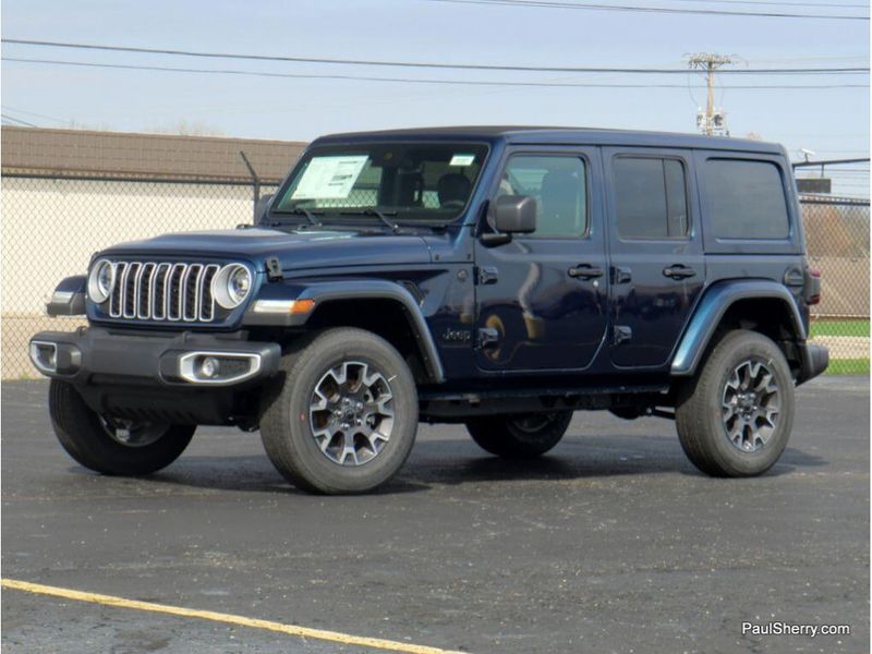 New 2025 Jeep Wrangler 4-door SaharaImage 8