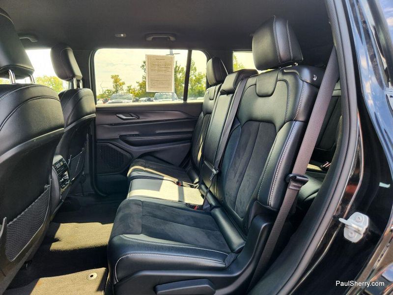 Used 2024 Jeep Grand Cherokee L Altitude