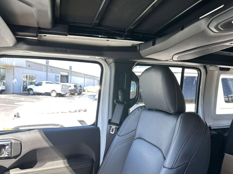 2025 Jeep Wrangler 4-door SaharaImage 30