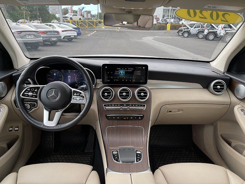 2020 Mercedes-Benz GLC 350e 4d SUV GLC4maticImage 16