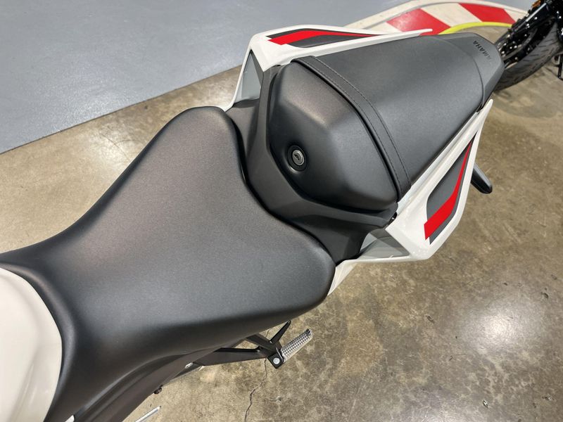 New 2026 Yamaha YZF-R3 ABS CA 70TH ANNIVERSARY EDITION Image 14