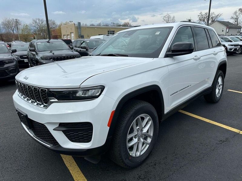 2025 Jeep Grand Cherokee Laredo X 4x4Image 5