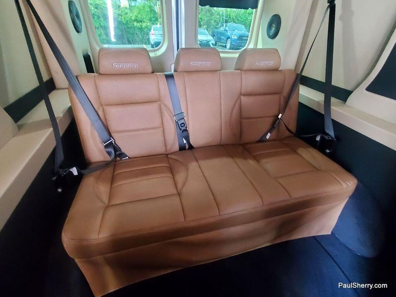 2024 RAM Promaster 3500 Slt+ Window Van High Roof 159
