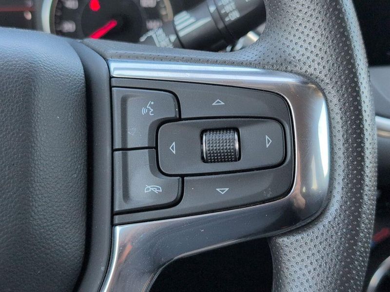 Used 2023 Chevrolet Blazer LTImage 24