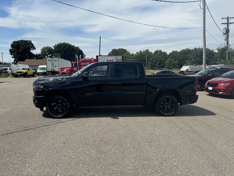 2025 RAM 1500 Big Horn Crew Cab 4x4 5