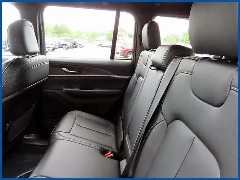 2025 Jeep Grand Cherokee LimitedImage 10