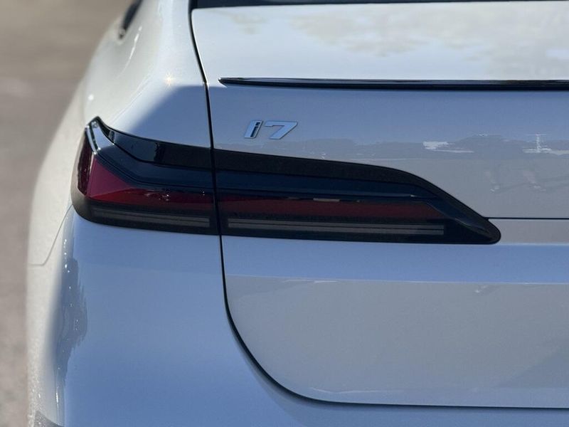 Used 2025 BMW i7 eDrive50Image 14