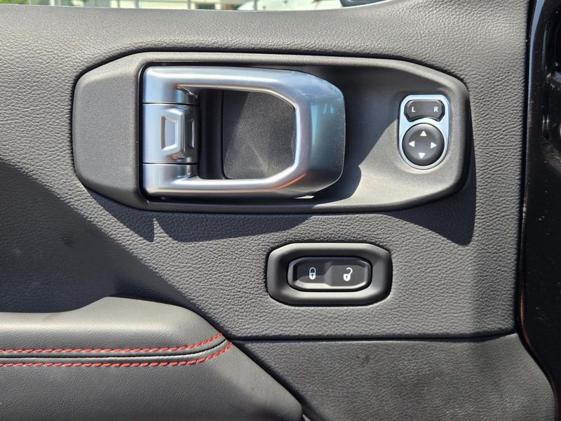 New 2026 Jeep Wrangler 4-door Rubicon X