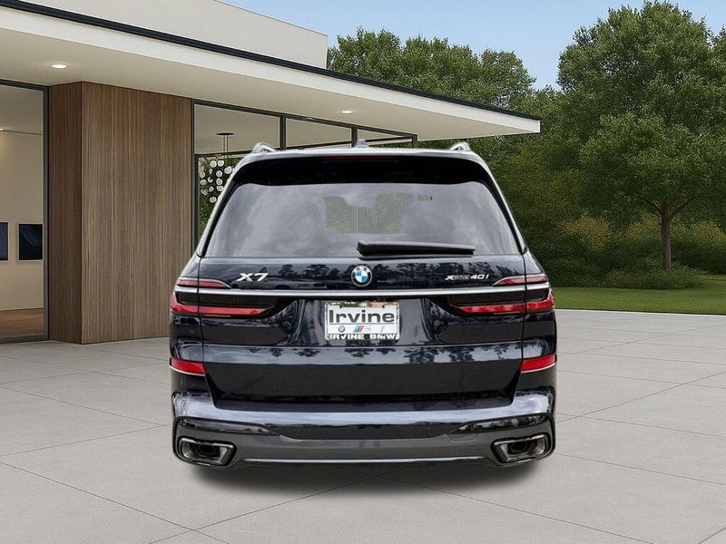 New 2026 BMW X7 xDrive40iImage 10