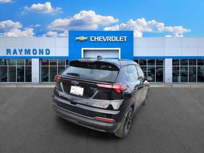New 2027 Chevrolet Bolt EV RSImage 4