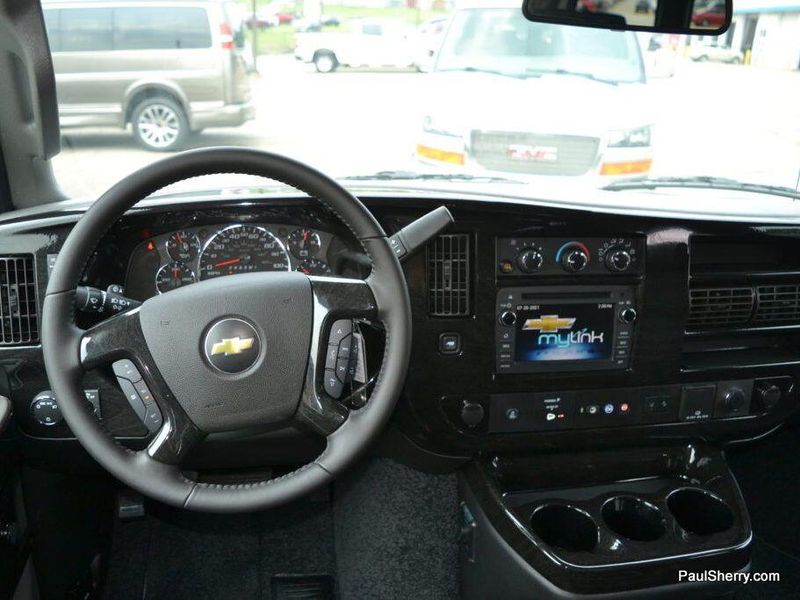 2021 Chevrolet Express 2500 Cargo photo 24