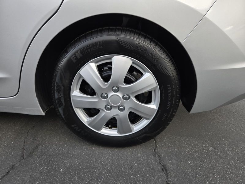 Used 2019 Hyundai Elantra SE