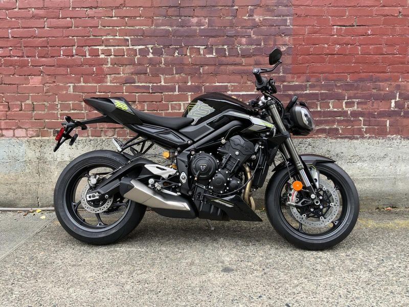 2025 Triumph Street Triple 765 RS
