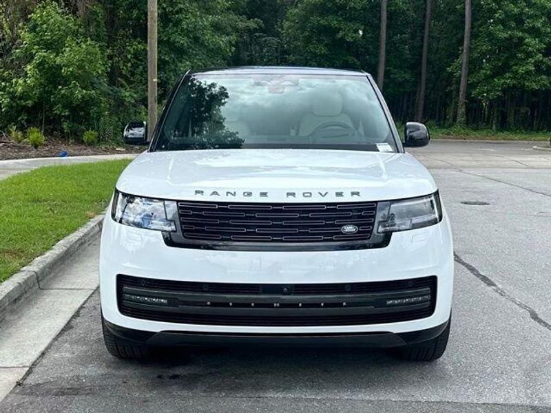 2024 Land Rover Range Rover SE