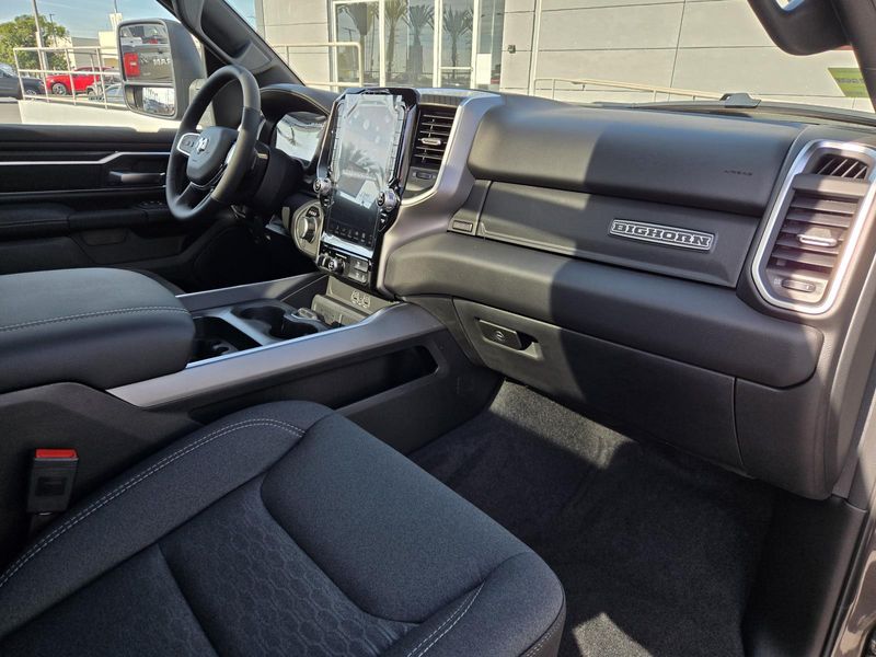 New 2026 RAM 1500 Big Horn Crew Cab 4x2 5'7' Box