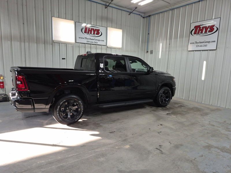 2025 RAM 1500 Big Horn Crew Cab 4x4 5