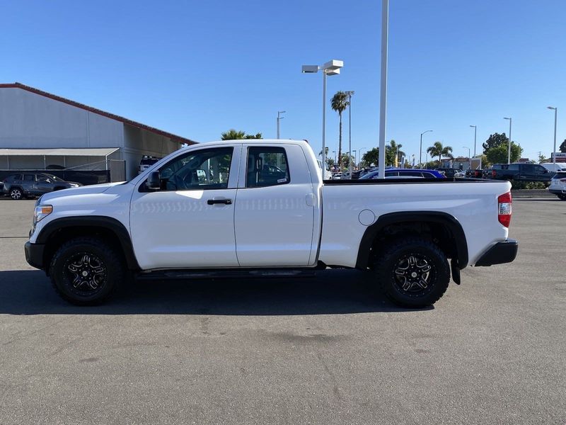 2016 Toyota Tundra SRImage 7