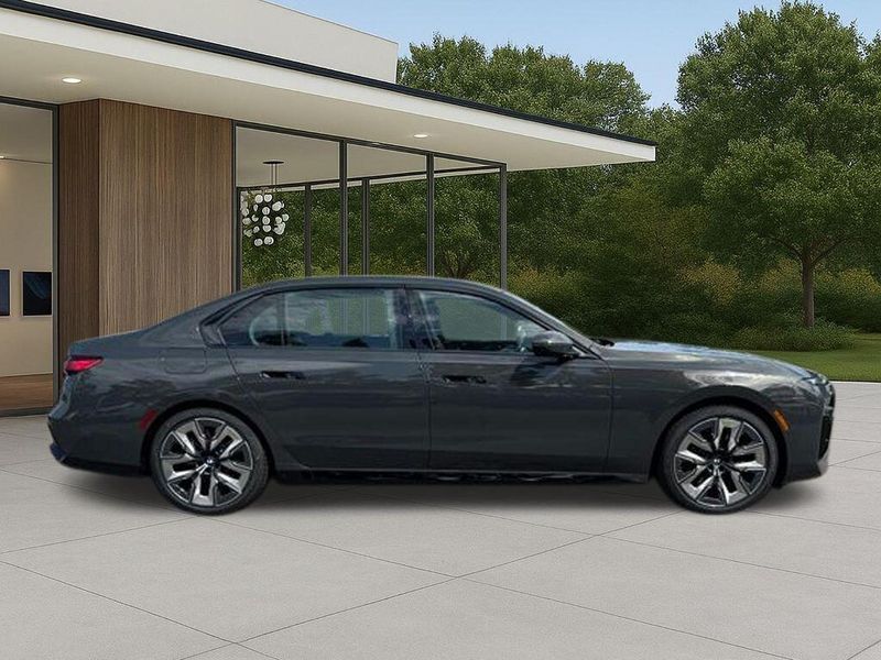 New 2026 BMW 7 Series 760i xDriveImage 7