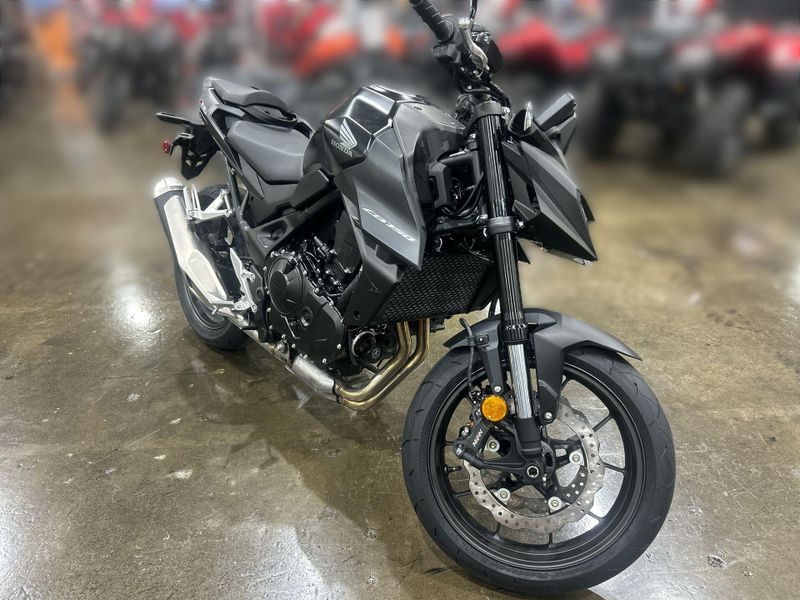 New 2025 Honda CB750 HORNET Image 18